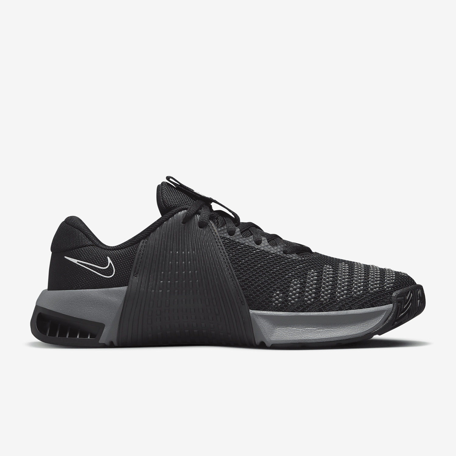รองเท้าออกกำลังกายสำหรับผู้หญิ - Nike Shoes Metcon 9 บทวิจารณ์และราคา
